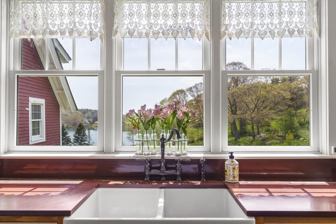 165 Ocean Point Road Boothbay, ME 04544 - Photo 11 of 65 11