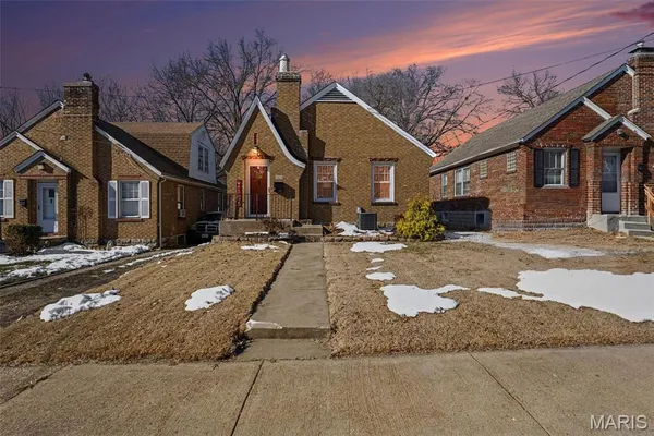 $149,500 | 415 Thomas Avenue, Ferguson, MO 63135