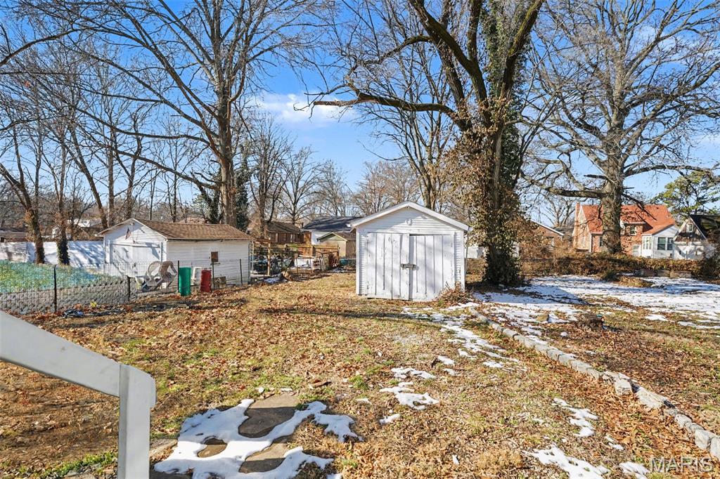 415 Thomas Avenue Ferguson, MO 63135 - Photo 24 of 30