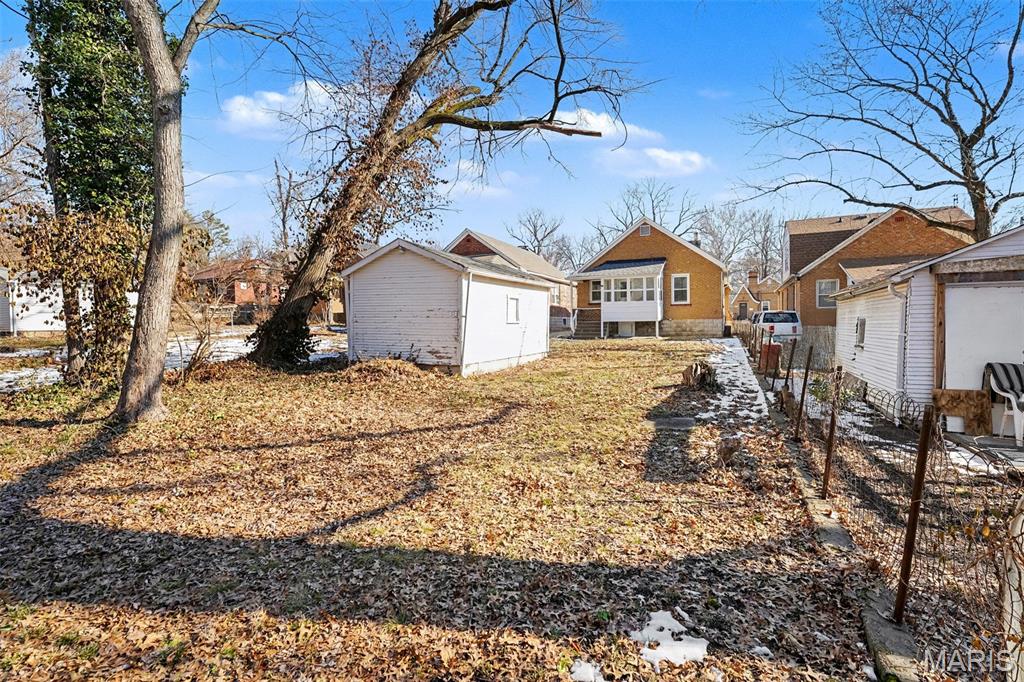 415 Thomas Avenue Ferguson, MO 63135 - Photo 25 of 30