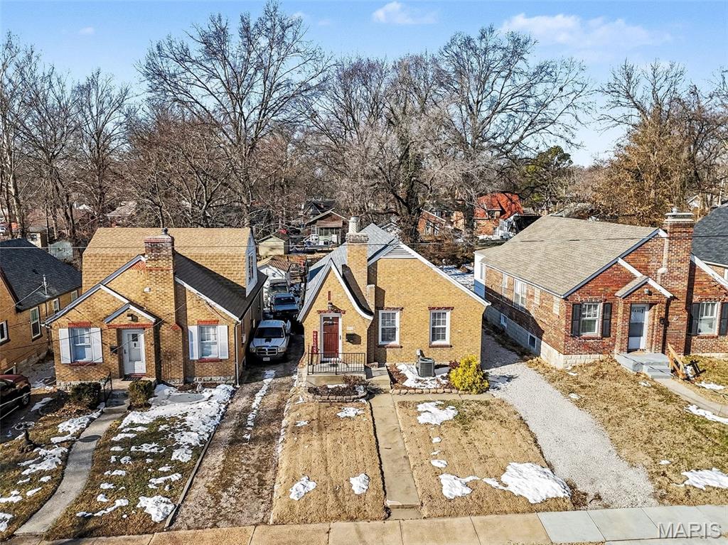 415 Thomas Avenue Ferguson, MO 63135 - Photo 4 of 30