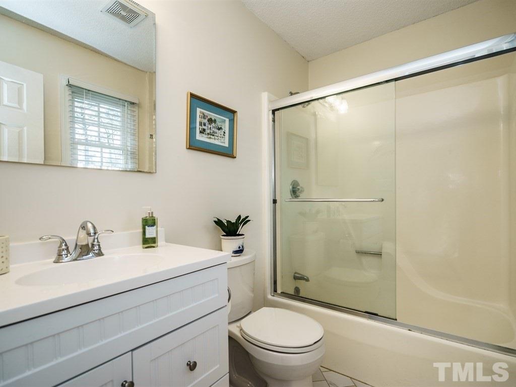 5112 Knaresborough Road Raleigh, NC 27612 - Photo 13 of 25 Gallery Image 13