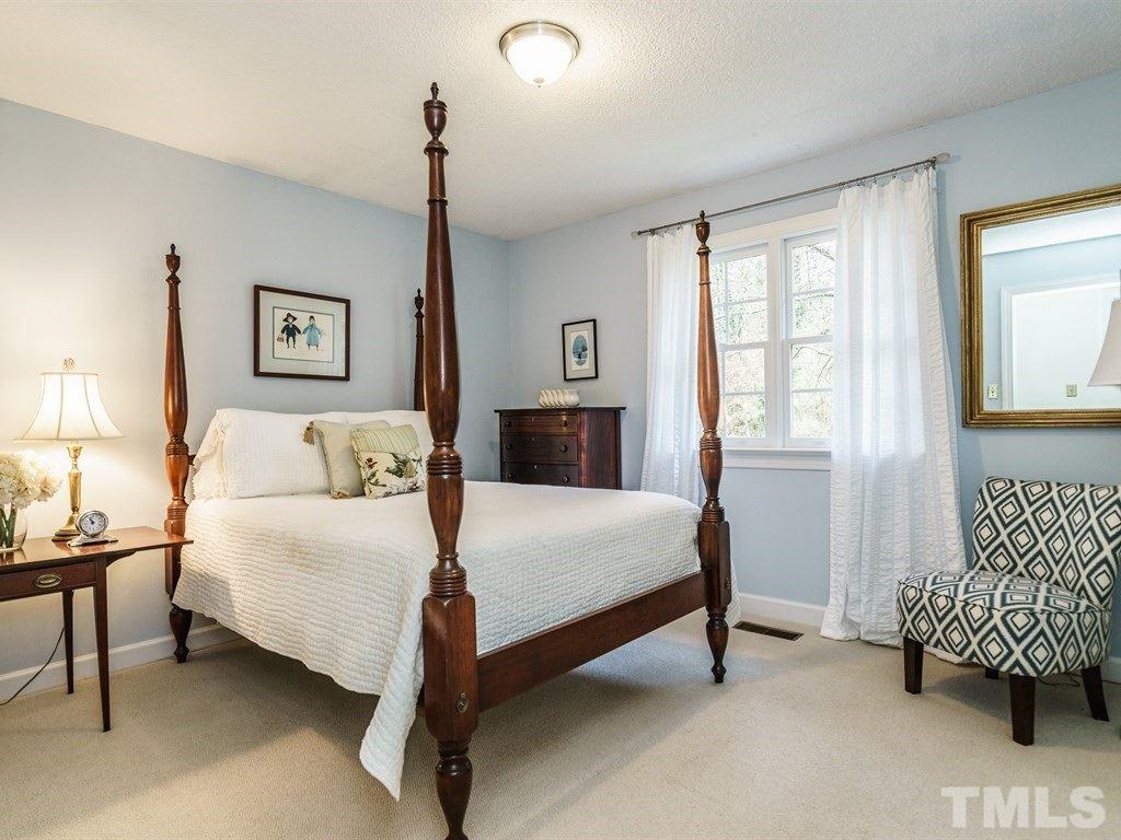 5112 Knaresborough Road Raleigh, NC 27612 - Photo 16 of 25 Gallery Image 16