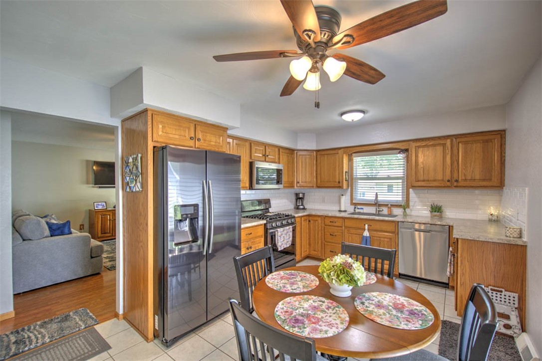 2146 North Dennis Avenue Decatur, IL 62526 - Photo 10 of 30