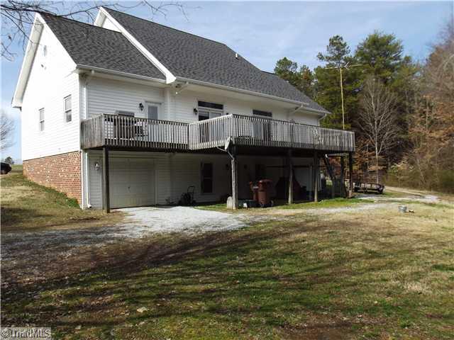 435 Ratledge Road Mocksville, NC 27028 - Photo 3 of 11 Exterior Back.