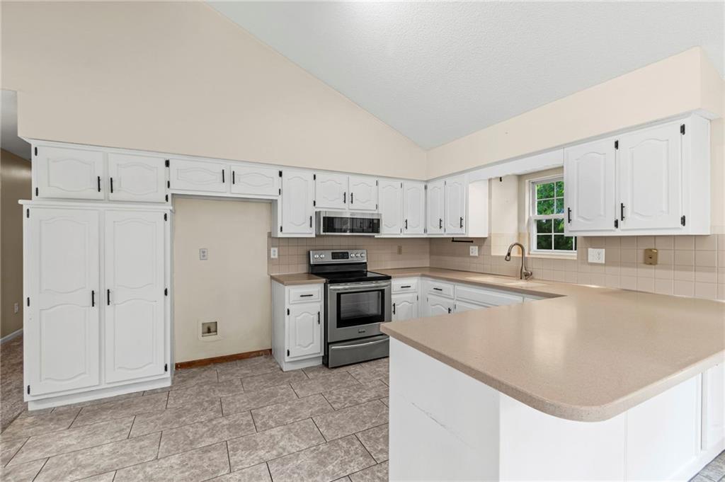 2204 Northeast Chipman Road Lee's Summit, MO 64086 - Photo 11 of 37