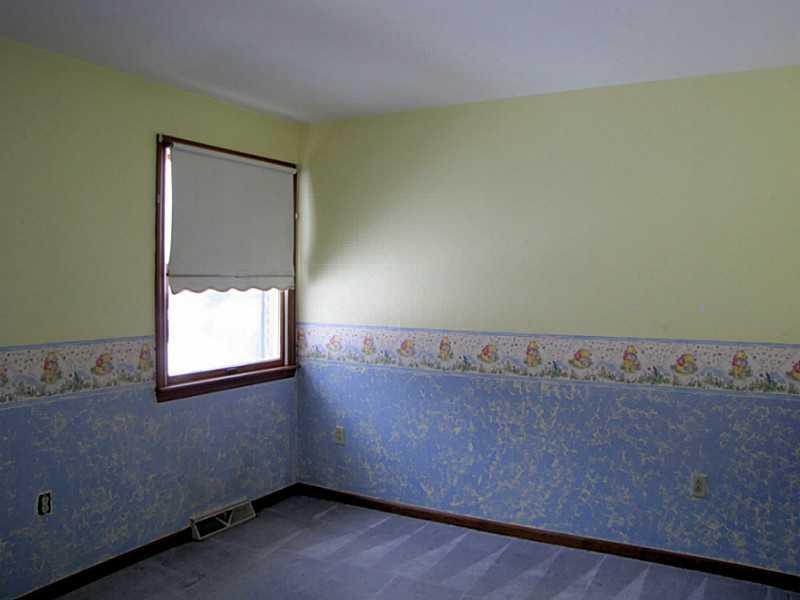 3235 Ridgeway Road Greensburg, PA 15601 - Photo 18 of 25 Bedroom.