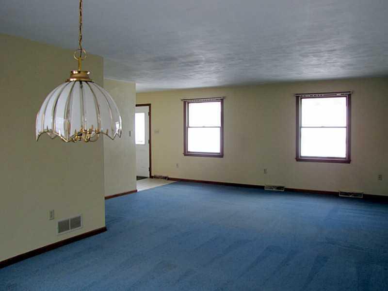 3235 Ridgeway Road Greensburg, PA 15601 - Photo 4 of 25 Dining Room.