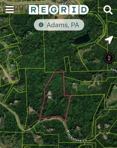 a view of a tennis court