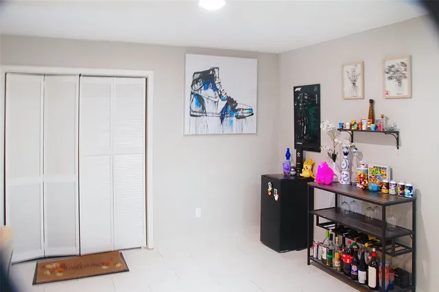 $2,200 | 15510 West Barbara Circle, Houston, TX 77071