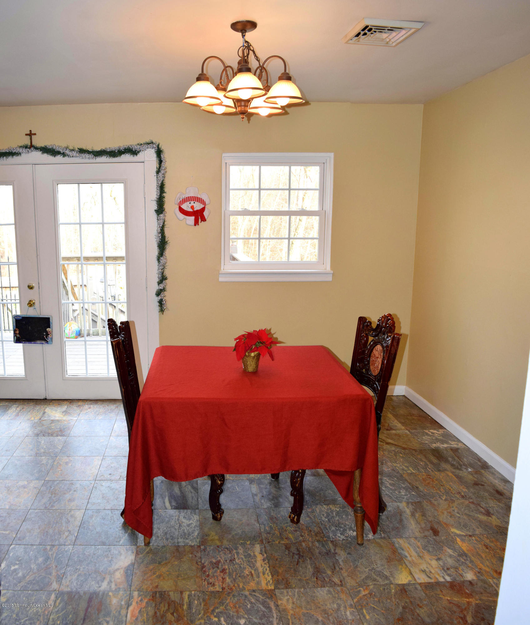 95 Darien Road Howell, NJ 07731 - Photo 14 of 24 DarienRd95HOW DngRmA-001