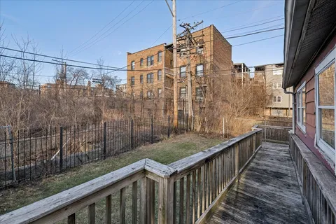 $150,000 | 2524 East 72nd Place, Chicago, IL 60649