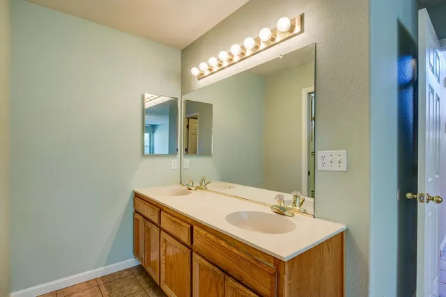 $675,000 | 304 Manor Drive, Ione, CA 95640