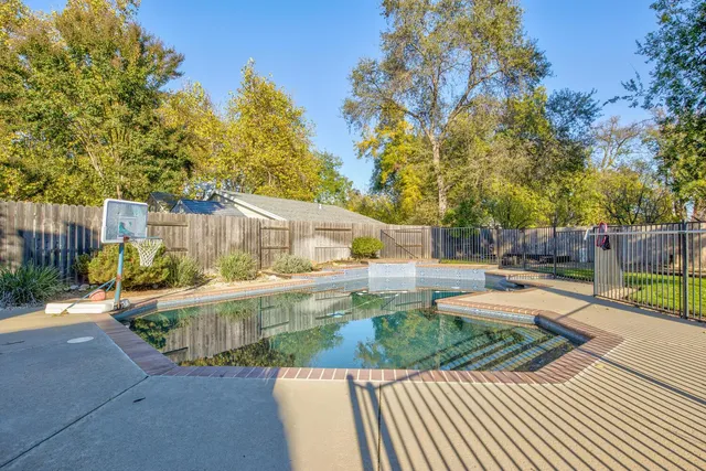 $675,000 | 304 Manor Drive, Ione, CA 95640