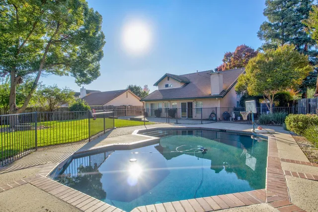 $675,000 | 304 Manor Drive, Ione, CA 95640