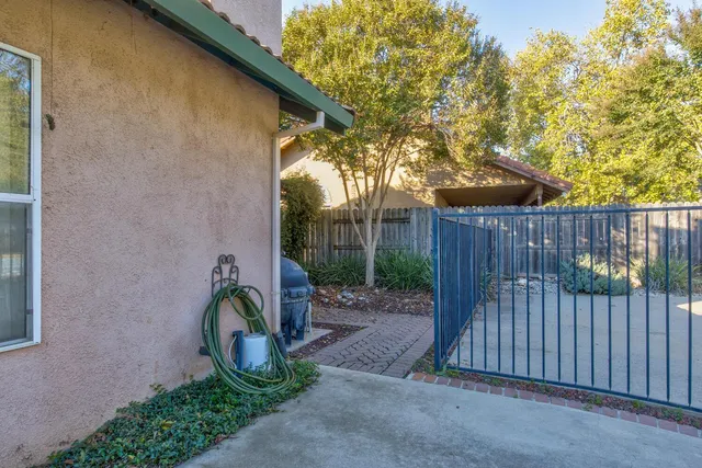 $675,000 | 304 Manor Drive, Ione, CA 95640