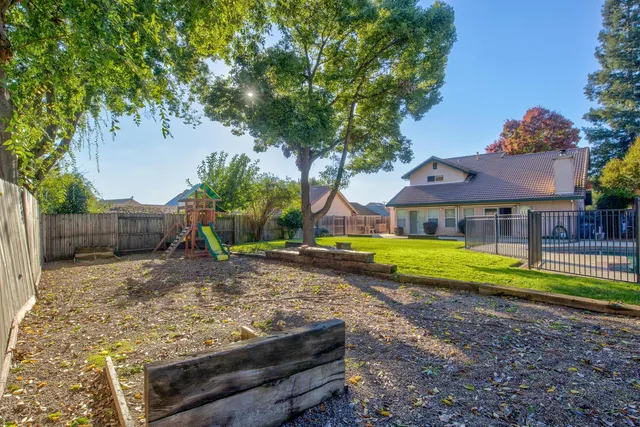 $675,000 | 304 Manor Drive, Ione, CA 95640