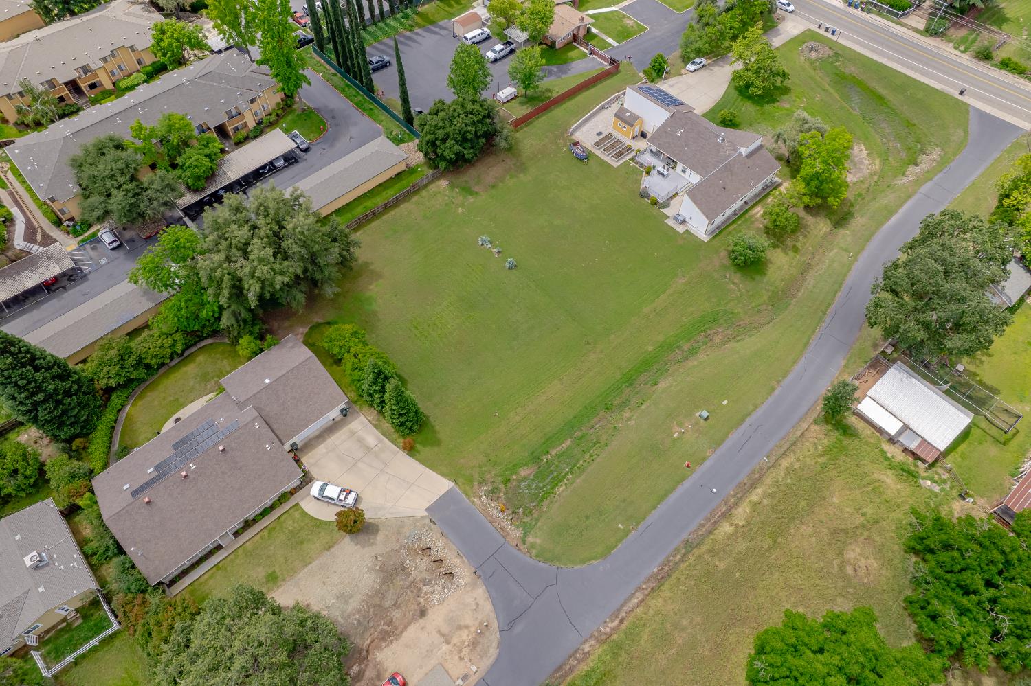 6310 Chestnut Avenue Orangevale, CA 95662 - Photo 35 of 53 an aerial view of a house