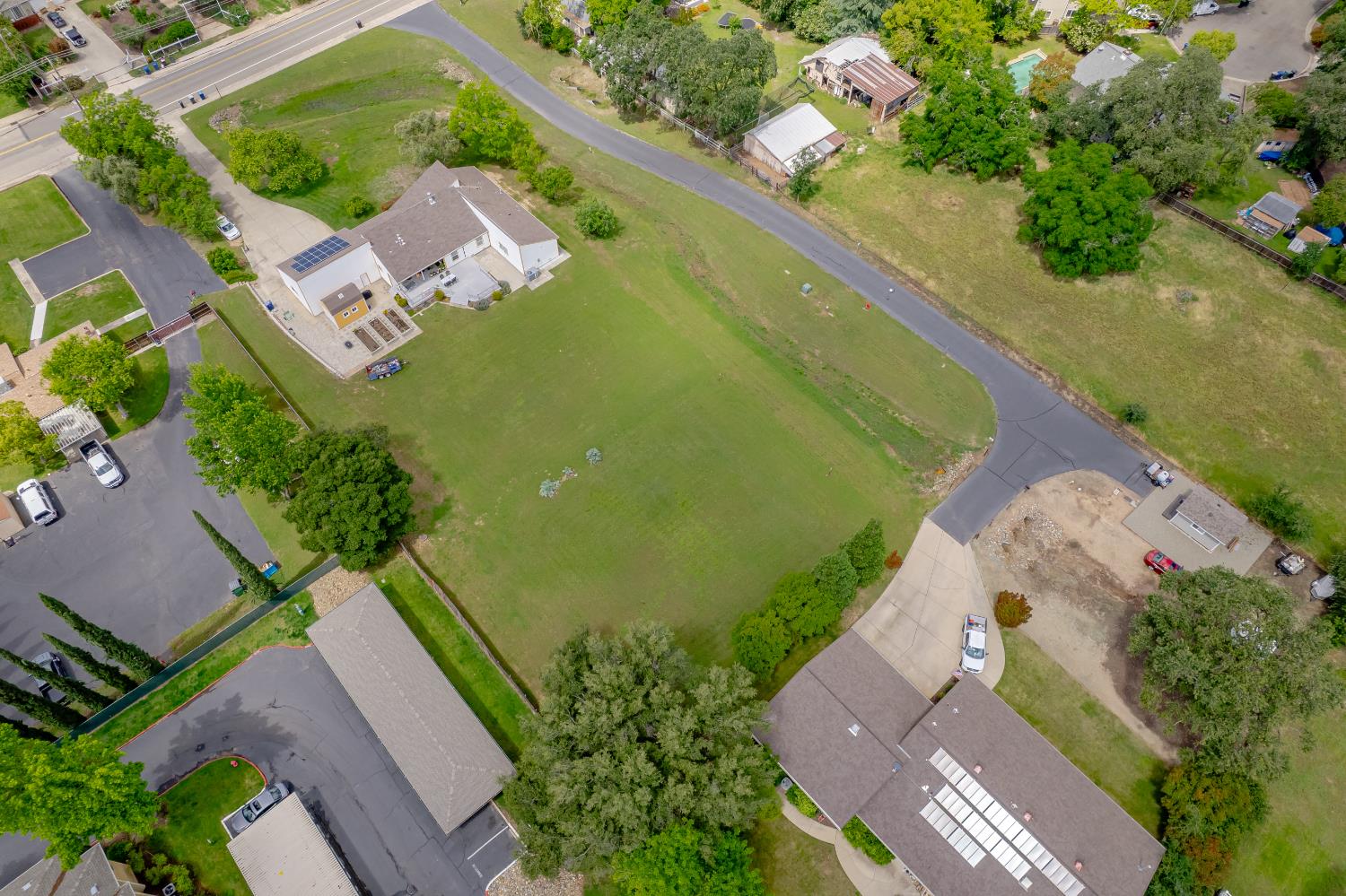 6310 Chestnut Avenue Orangevale, CA 95662 - Photo 37 of 53 an aerial view of a house with a yard