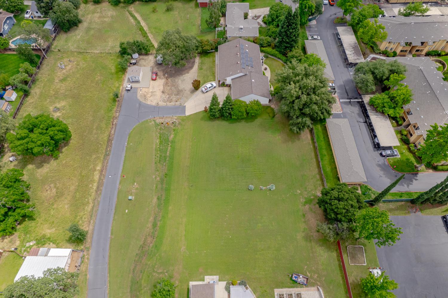 6310 Chestnut Avenue Orangevale, CA 95662 - Photo 40 of 53 an aerial view of a residential houses with outdoor space
