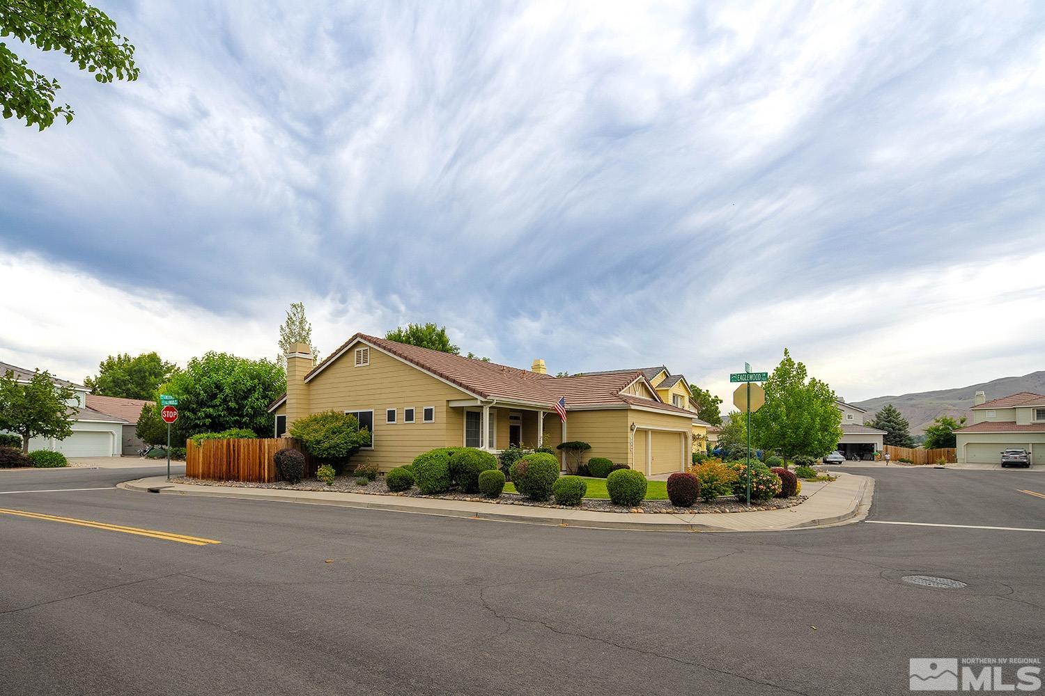 4809 Eaglewood Court Reno, NV 89502 - Photo 3 of 32 Photo 3