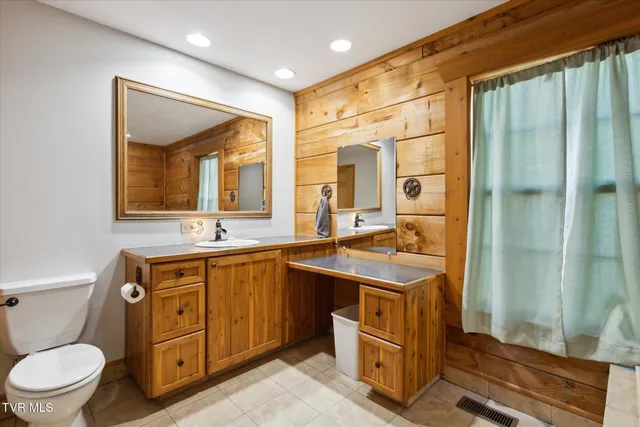 $469,000 | 2715 Old Stage Road, Afton, TN 37616