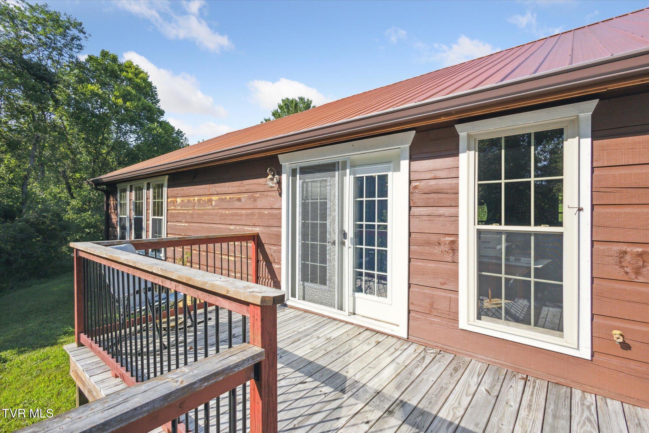 2715 Old Stage Road Afton, TN 37616 - Photo 25 of 43 31-2715-Old-Stage-Rd-Afton-TN-37616-Wind