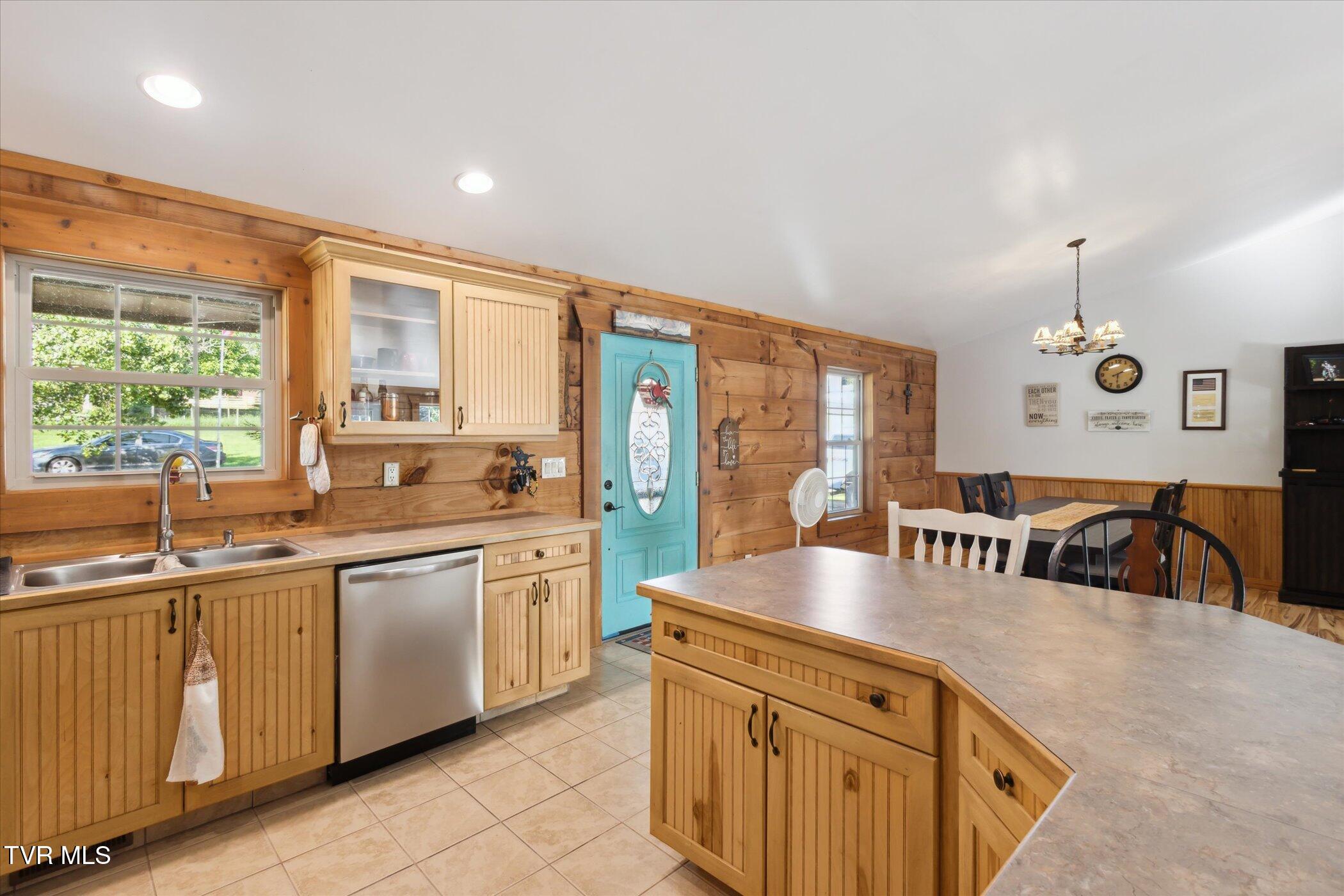 2715 Old Stage Road Afton, TN 37616 - Photo 7 of 43 13-2715-Old-Stage-Rd-Afton-TN-37616-Wind