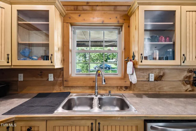 $469,000 | 2715 Old Stage Road, Afton, TN 37616