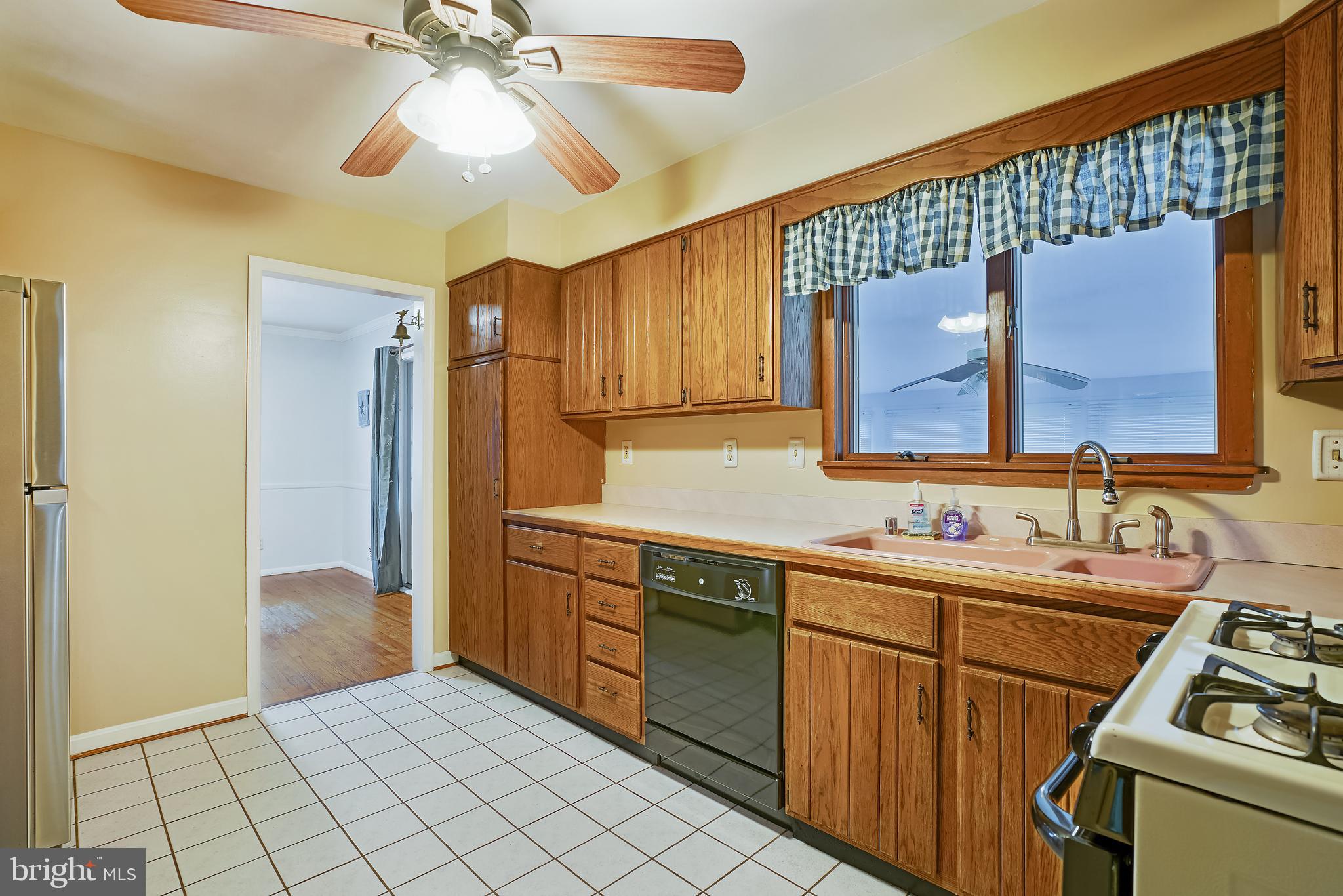 505 Sudbury Road Linthicum Heights, MD 21090 - Photo 9 of 30 Gallery Image 9