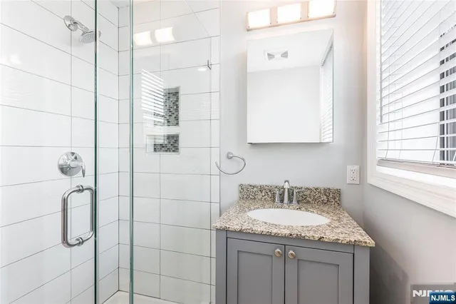 $2,500 | 73-75 Washington Street, Unit 10, Bloomfield, NJ 07003