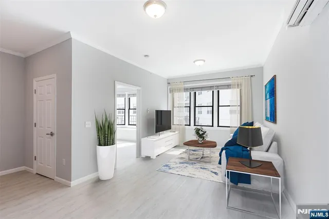 $2,500 | 73-75 Washington Street, Unit 10, Bloomfield, NJ 07003