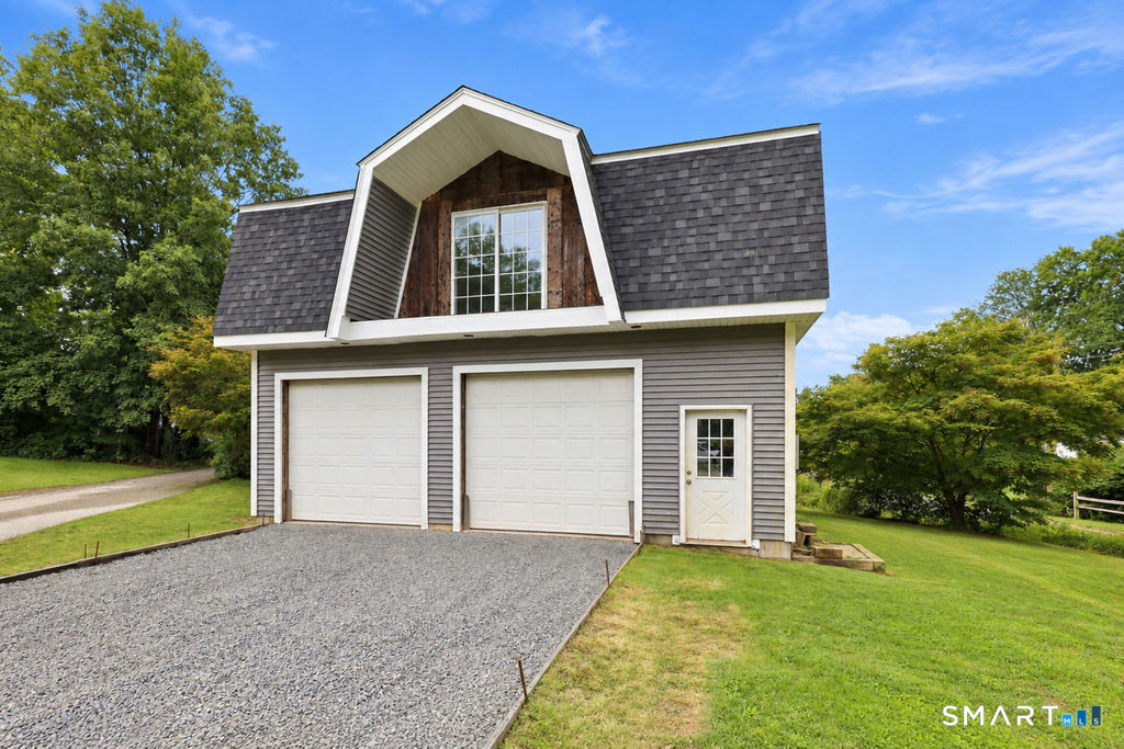 28 Tennyson Road East Hampton, CT 06424 - Photo 30 of 33 Gallery Image 30