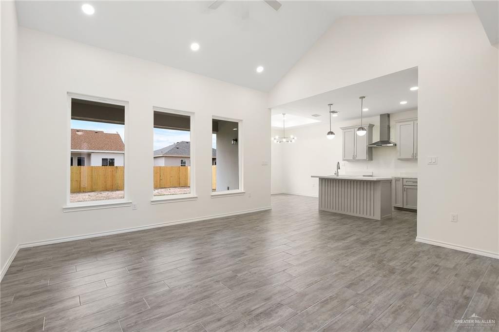 17929 Redwood Street Combes, TX 78552 - Photo 2 of 15