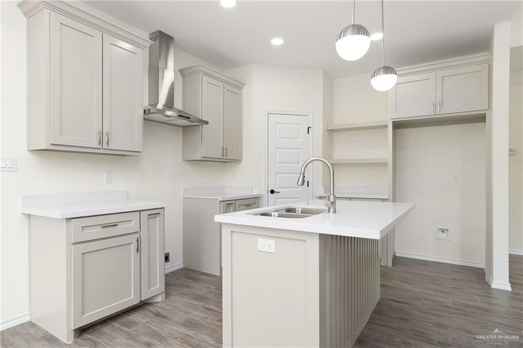 17929 Redwood Street Combes, TX 78552 - Photo 6 of 15