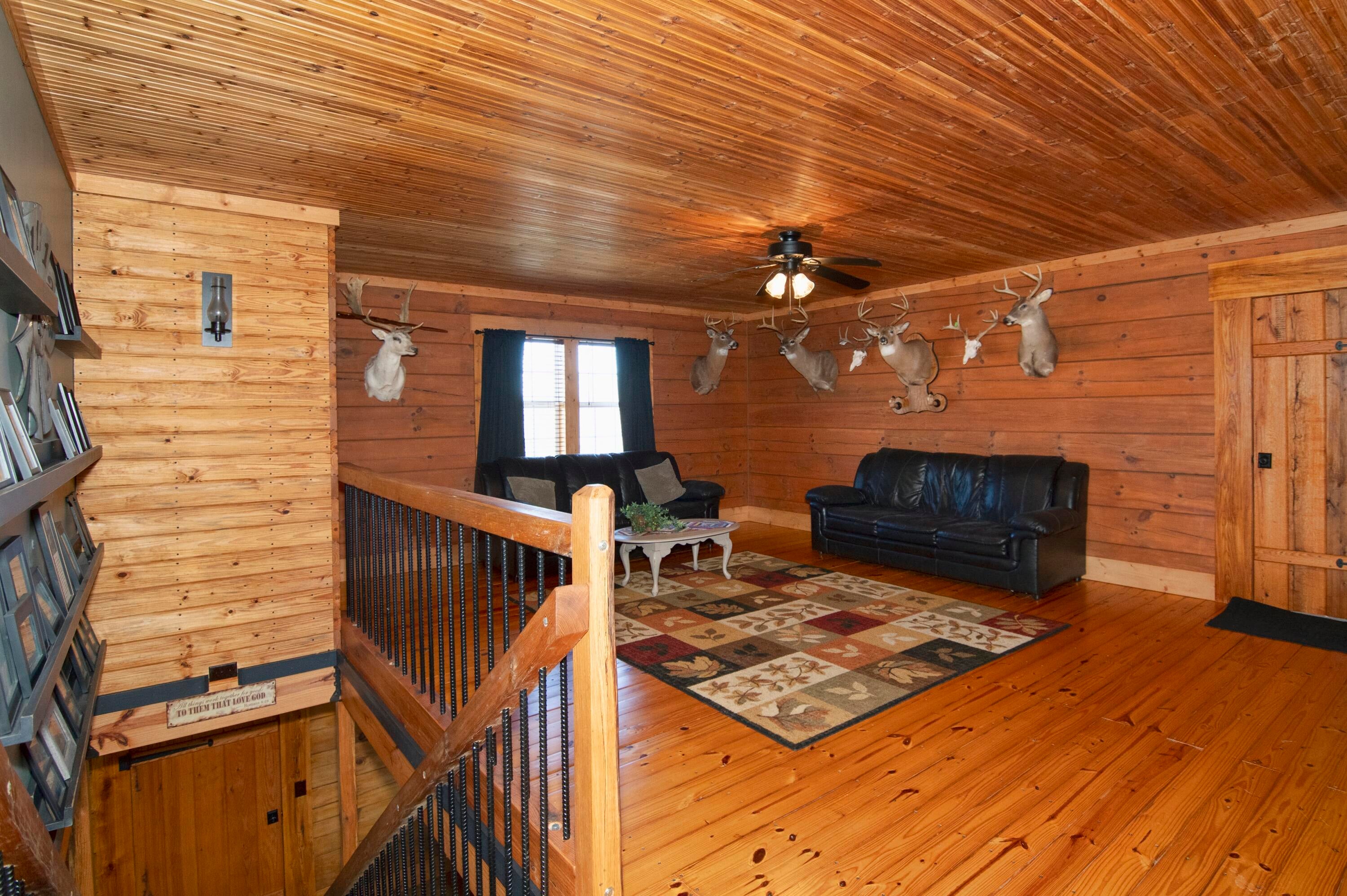 656 Miller Farm Road Peterstown, WV 24963 - Photo 52 of 156 Family Room