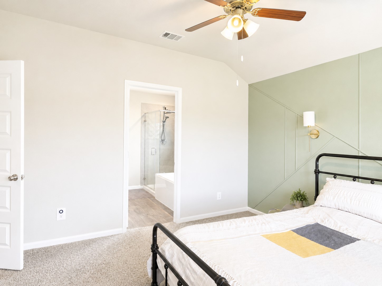 519 Kickapoo Drive Anahuac, TX 77514 - Photo 12 of 23