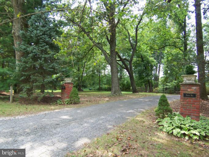 1440 Gilbert Road Arnold, MD 21012 - Photo 3 of 19 View