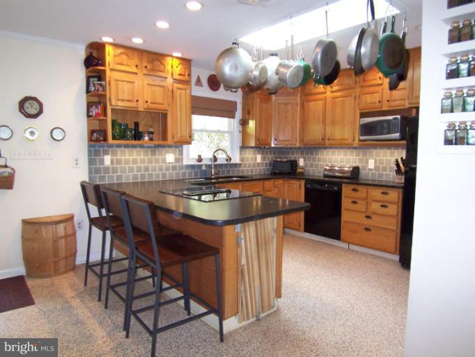 1440 Gilbert Road Arnold, MD 21012 - Photo 5 of 19 Kitchen