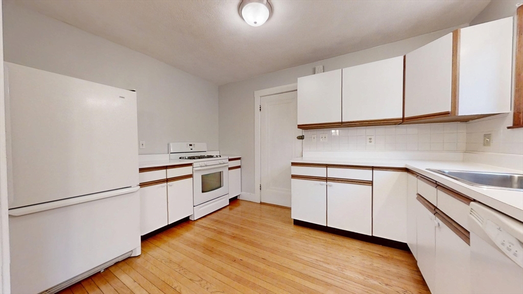 28 Hibbard Road, Unit 1 Newton, MA 02458 - Photo 8 of 15