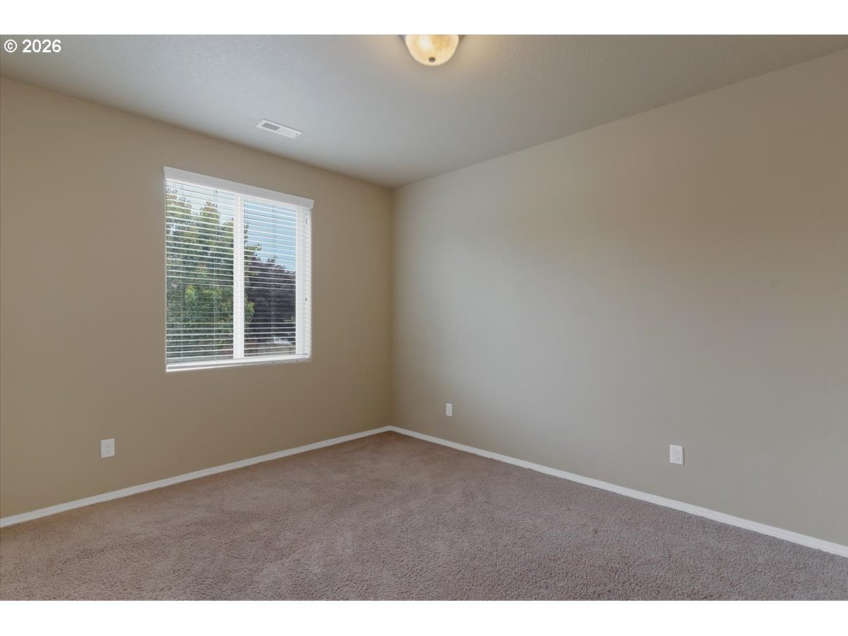 911 Ike Mooney Road Northeast Silverton, OR 97381 - Photo 11 of 47