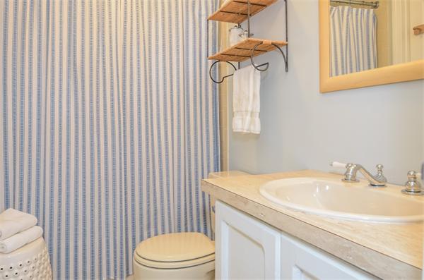 45 Governor Long Road Hingham, MA 02043 - Photo 12 of 22 Gallery Image 12