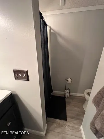 $499,900 | 339 Flat Hollow Marina Road, Speedwell, TN 37870