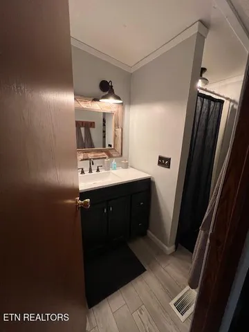 $499,900 | 339 Flat Hollow Marina Road, Speedwell, TN 37870