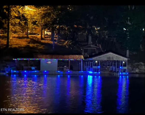 $499,900 | 339 Flat Hollow Marina Road, Speedwell, TN 37870