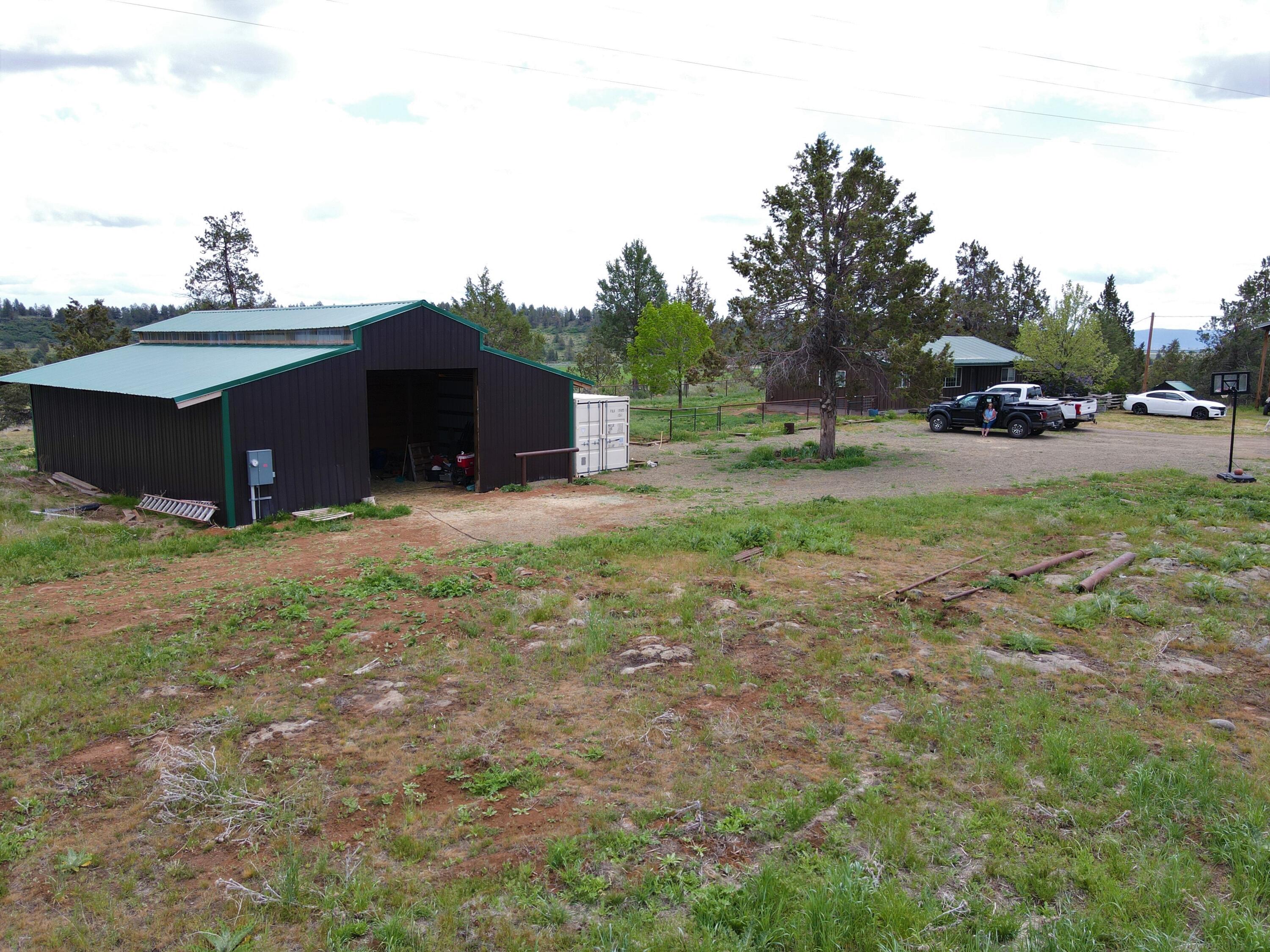 3798 County Road 91 Lookout, CA 96054 - Photo 29 of 54 a view of a house with backyard and trees