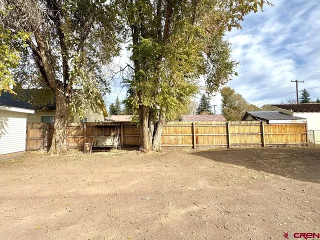 a view of a house with a outdoor space