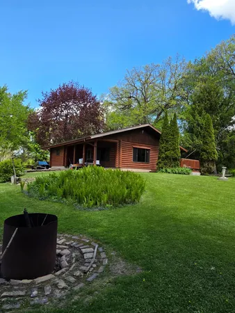 $575,000 | 2112 Utica Road, Cambridge, WI 53523
