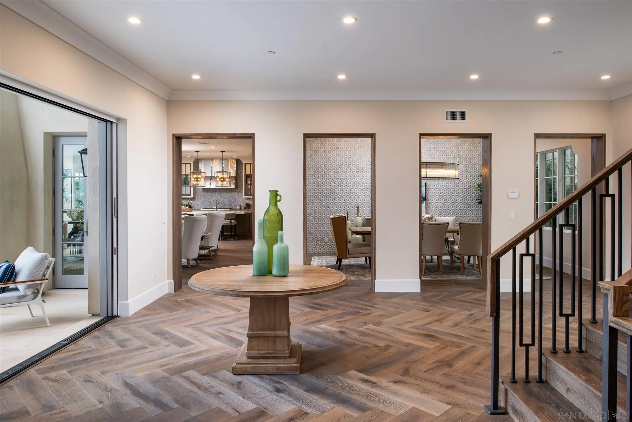 1206 Muirlands Drive La Jolla, CA 92037 - Photo 22 of 75