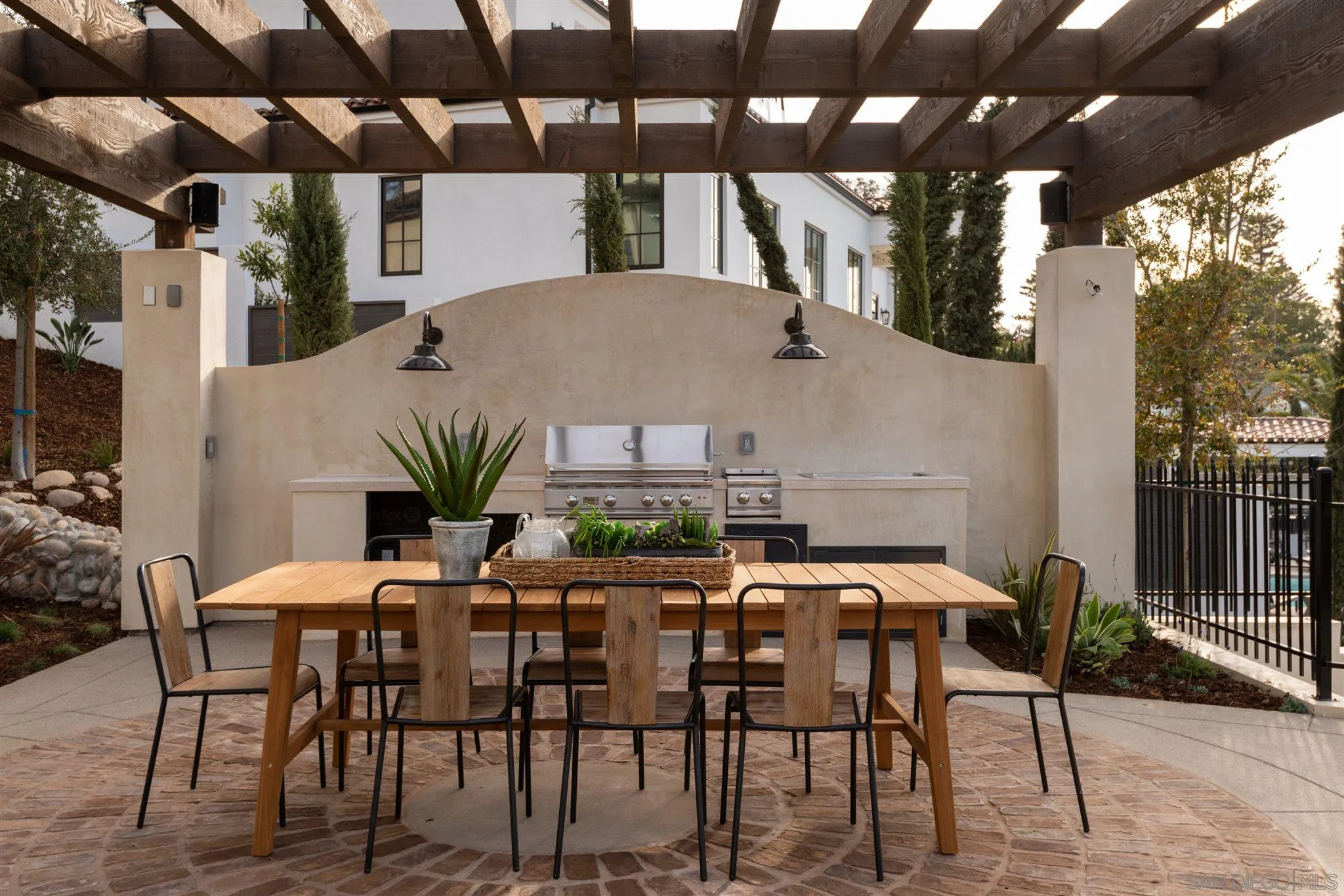 1206 Muirlands Drive La Jolla, CA 92037 - Photo 41 of 75